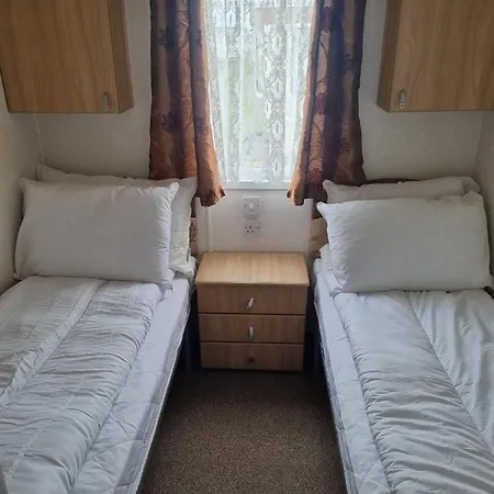 8 Berth Deluxe Caravan Pg156 Golden Palm Chapel St Leonards Extérieur photo