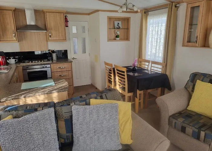 8 Berth Deluxe Caravan Pg156 Golden Palm Chapel St Leonards