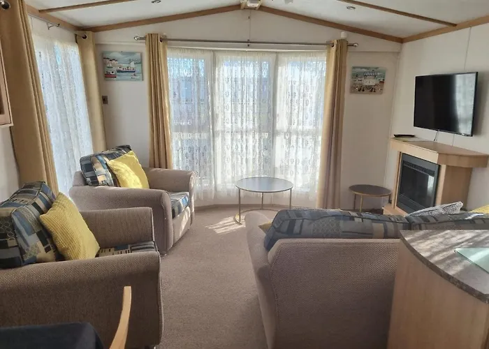 8 Berth Deluxe Caravan Pg156 Golden Palm Chapel St Leonards