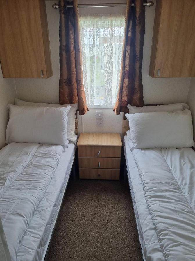 8 Berth Deluxe Caravan Pg156 Golden Palm Chapel Saint Leonards